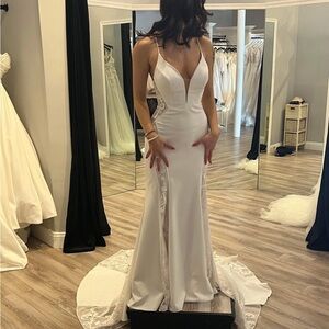 Elegant White Plunging V-Neck Bridal Gown